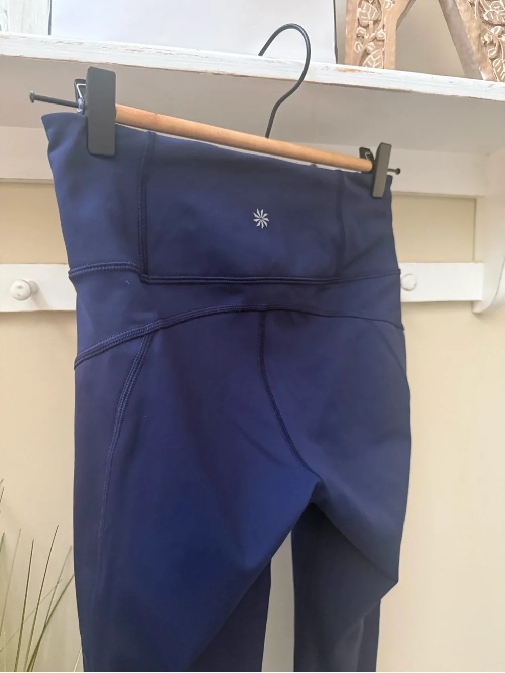 Athleta Rainer Navy Blue Small Pocket Leggings approx 23” Inseam White Logo 💎EUC